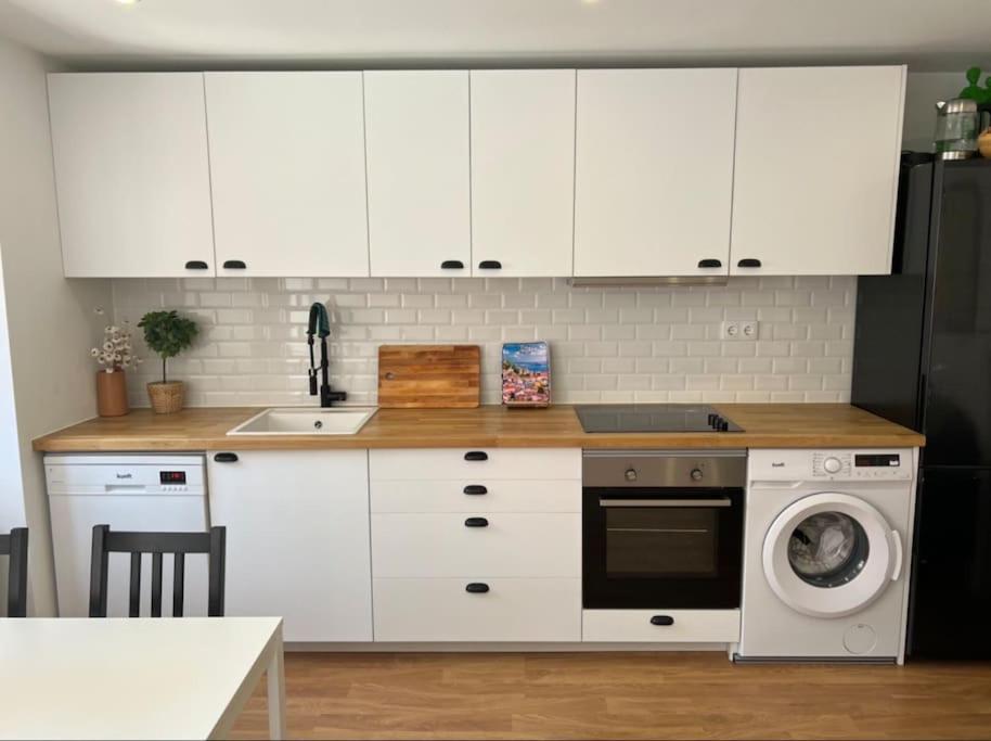 Appartement Luxury Artistic Digital Nomad Getaway W/ Terrace à Lisboa Extérieur photo