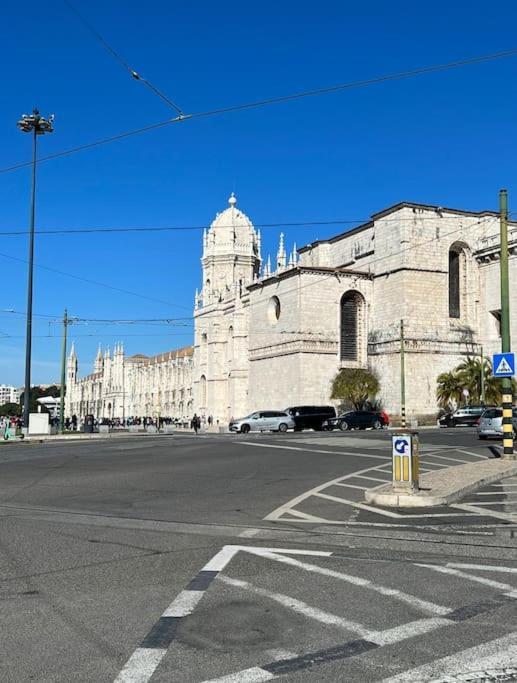Appartement Luxury Artistic Digital Nomad Getaway W/ Terrace à Lisboa Extérieur photo