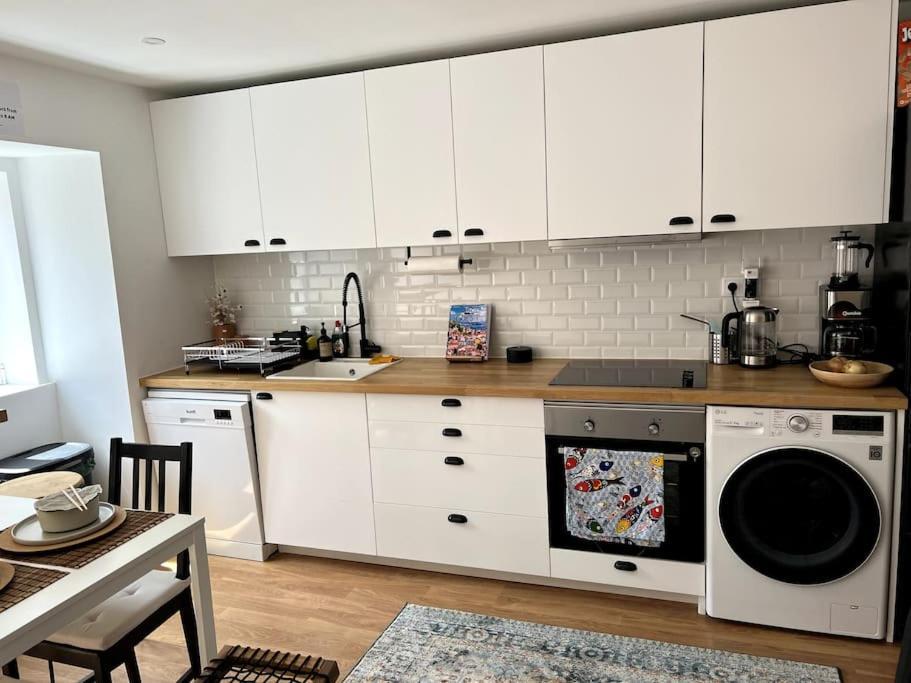 Appartement Luxury Artistic Digital Nomad Getaway W/ Terrace à Lisboa Extérieur photo