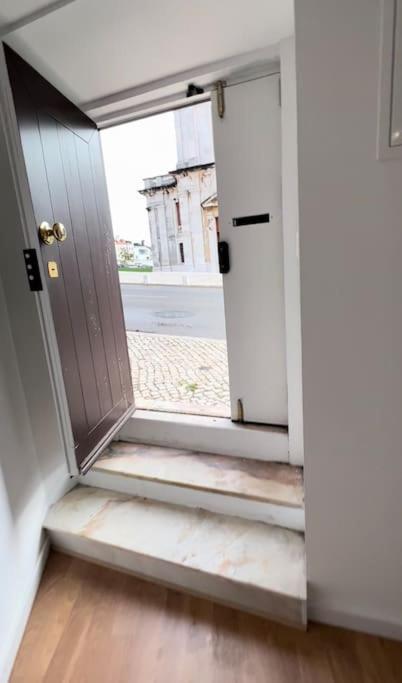 Appartement Luxury Artistic Digital Nomad Getaway W/ Terrace à Lisboa Extérieur photo