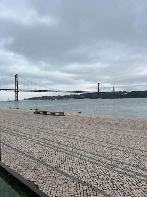 Appartement Luxury Artistic Digital Nomad Getaway W/ Terrace à Lisboa Extérieur photo